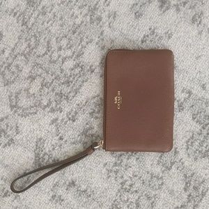 NWOT Coach Wristlet